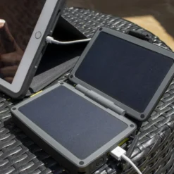 PANNEAU SOLAIRE AVEC BATTERIE ADVENTURER II -Intex Gonflable Soldes panneau solaire avec batterie adventurer ii 6